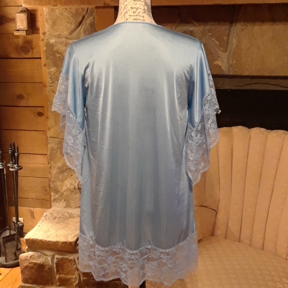 Vintage bed jacket or short robe - Picture 4 of 6